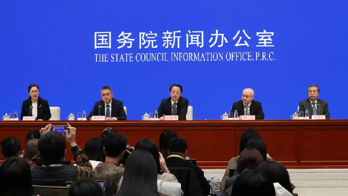 国家发改委明确：以更强举措发展非化石能源 深化重点行业节能降碳改造