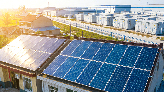 马斯克光伏布局，连邦科技深耕储能